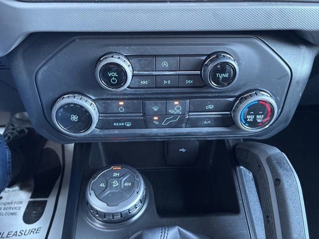 2023 Ford Bronco Base