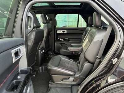 2024 Ford Explorer ST-Line