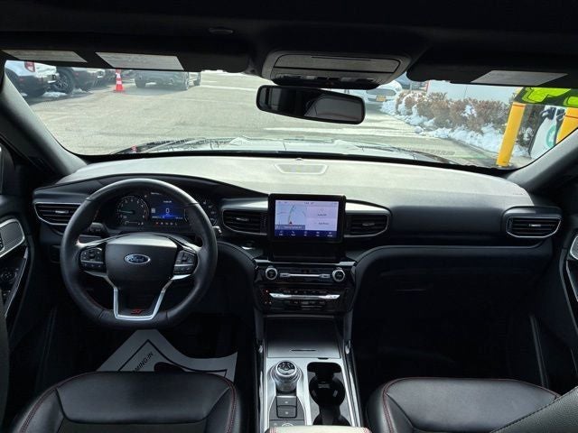 2024 Ford Explorer ST-Line
