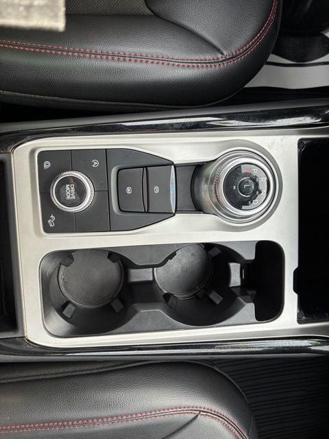 2024 Ford Explorer ST-Line