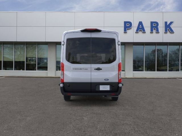 2026 Ford Transit-250 T-250 148" Med Rf 9150 GVWR RWD