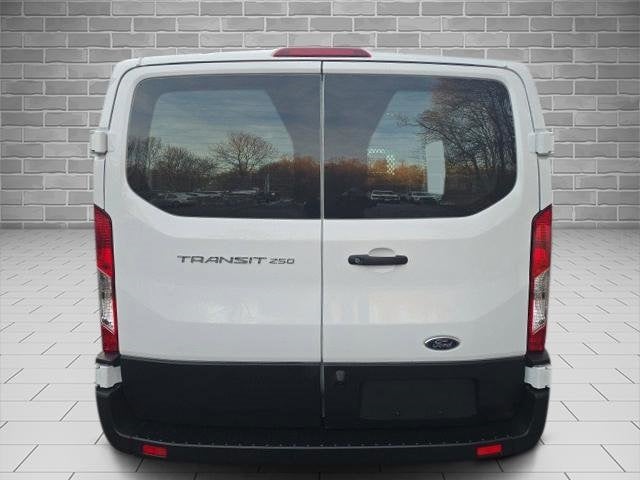 2024 Ford Transit-250 T-250 130" Low Rf 9070 GVWR RWD