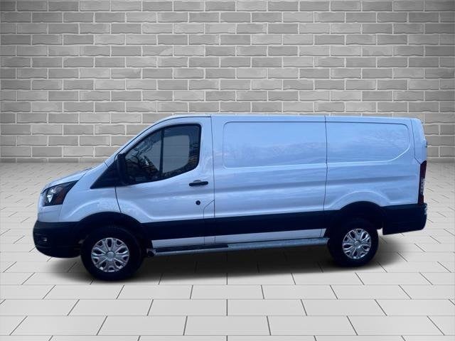2024 Ford Transit-250 T-250 130" Low Rf 9070 GVWR RWD