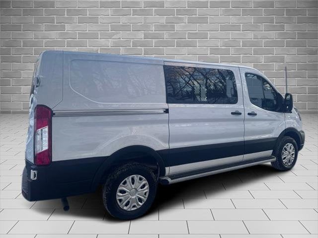 2024 Ford Transit-250 T-250 130" Low Rf 9070 GVWR RWD