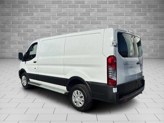 2024 Ford Transit-250 T-250 130" Low Rf 9070 GVWR RWD