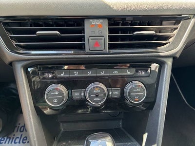 2023 Volkswagen Taos 1.5T SEL