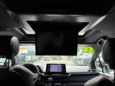 2023 Toyota Sienna XSE 7 Passenger