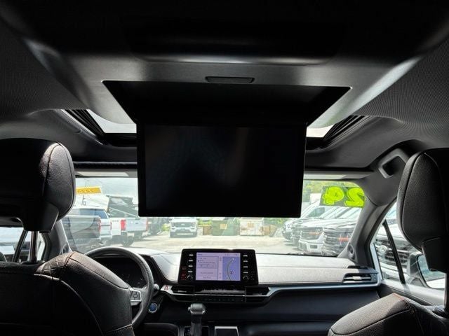 2023 Toyota Sienna XSE 7 Passenger