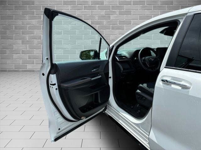 2023 Toyota Sienna XSE 7 Passenger