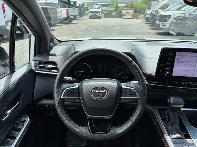 2023 Toyota Sienna XSE 7 Passenger