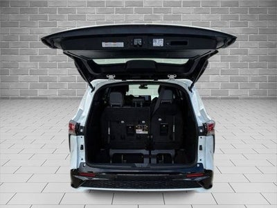2023 Toyota Sienna XSE 7 Passenger