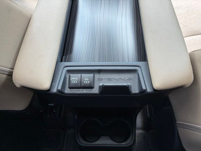 2023 Toyota Sienna Limited 7 Passenger