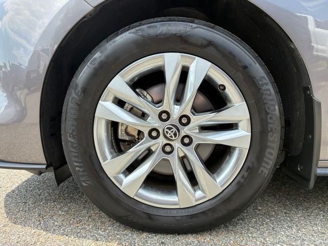 2023 Toyota Sienna Limited 7 Passenger