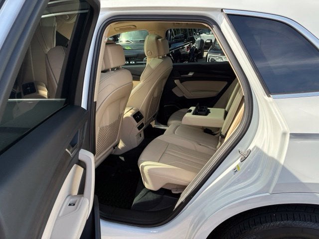 2024 Audi Q5 45 S line Premium quattro
