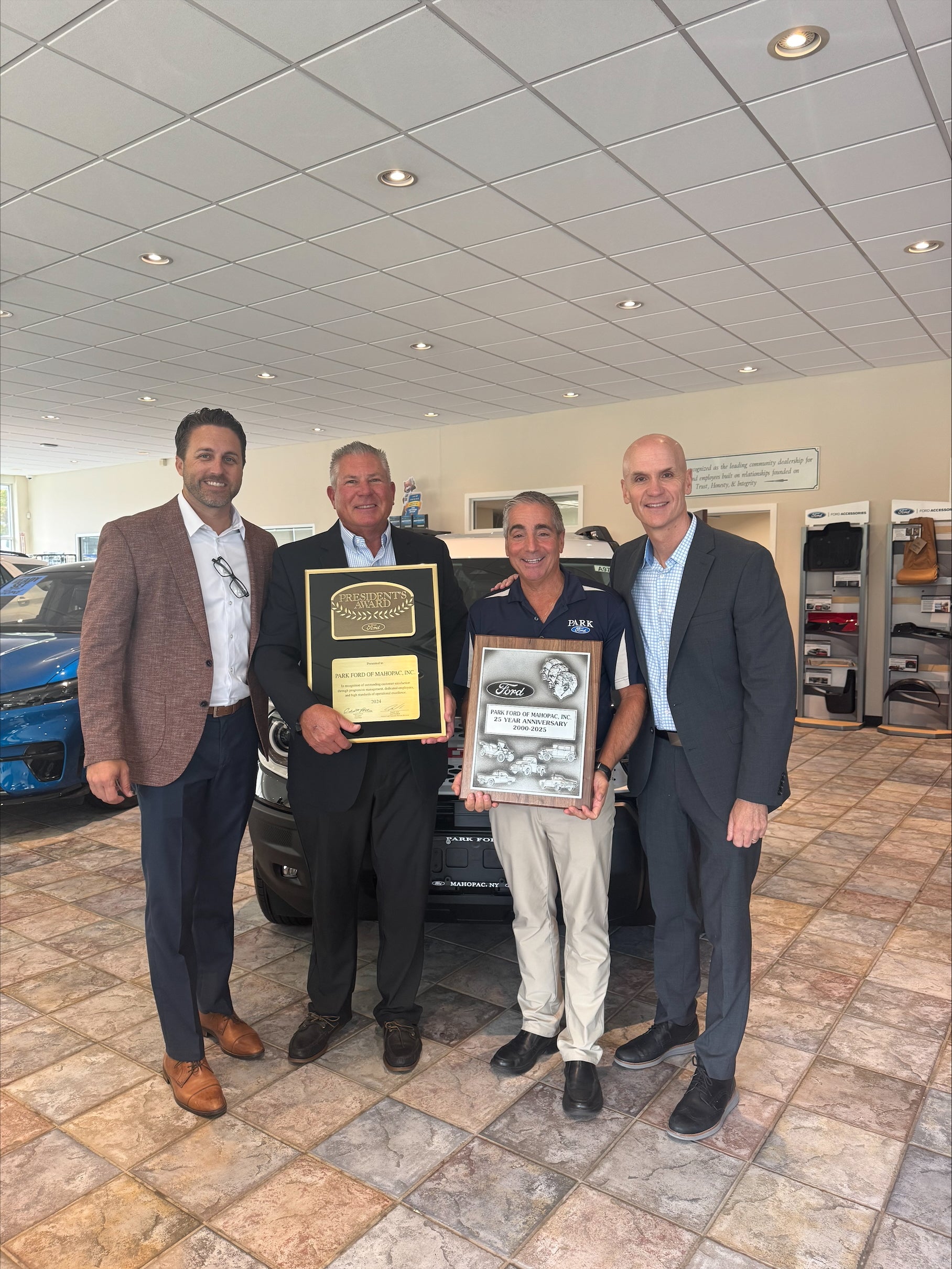 Presidents Award Photo 1